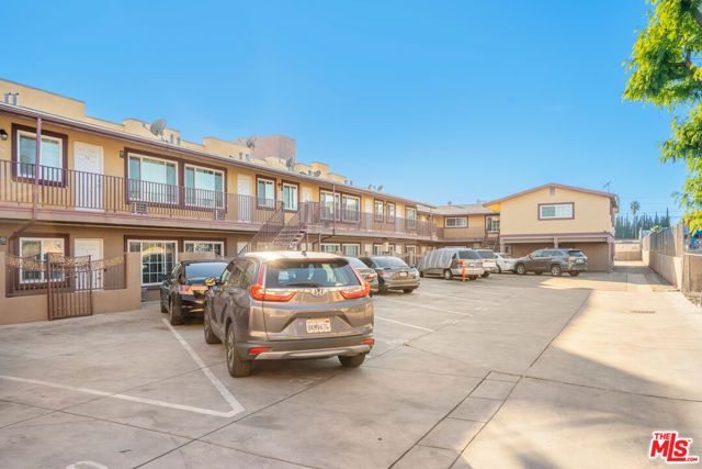 6653 Darby Avenue, Reseda (los Angeles), CA 91335