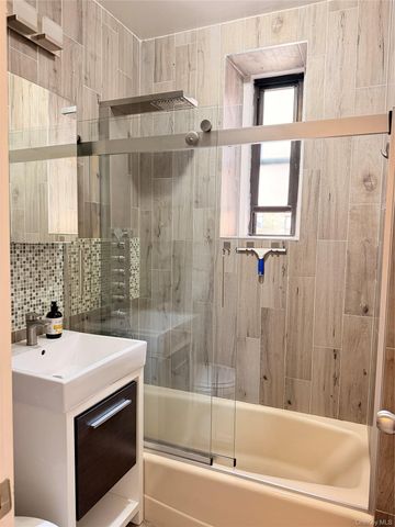 4330 46th Street 1K, Sunnyside, NY 11104