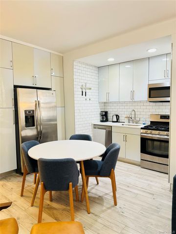 4330 46th Street 1K, Sunnyside, NY 11104