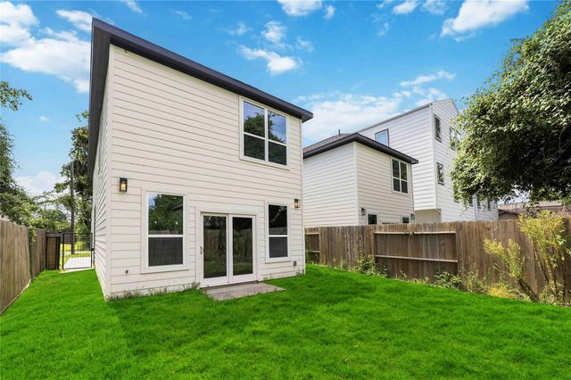 6526 Tuskegee Street, Houston, TX 77091