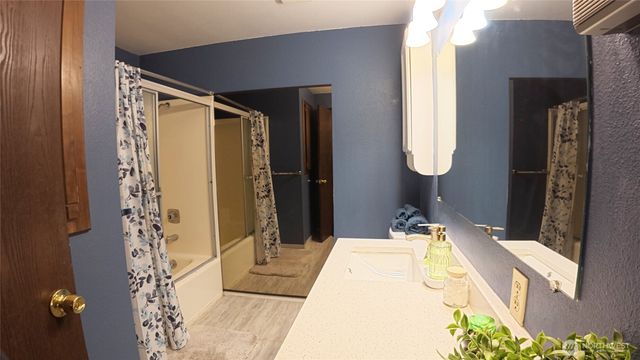 4421 60th Street Ct E, Tacoma, WA 98443