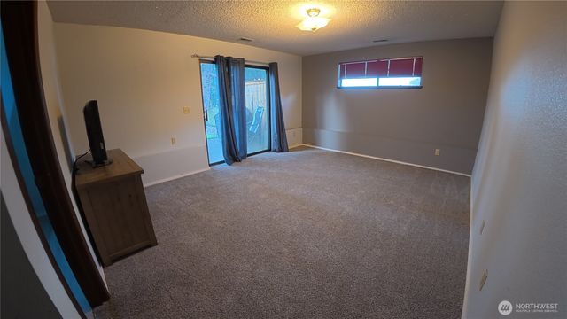 4421 60th Street Ct E, Tacoma, WA 98443