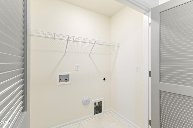 189 Pecan Valley Way, Four Oaks, NC 27524