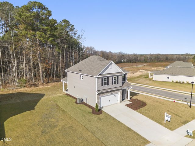 189 Pecan Valley Way, Four Oaks, NC 27524