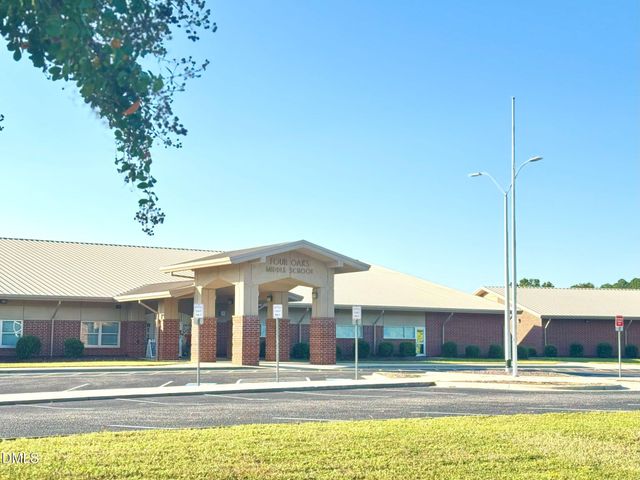 189 Pecan Valley Way, Four Oaks, NC 27524