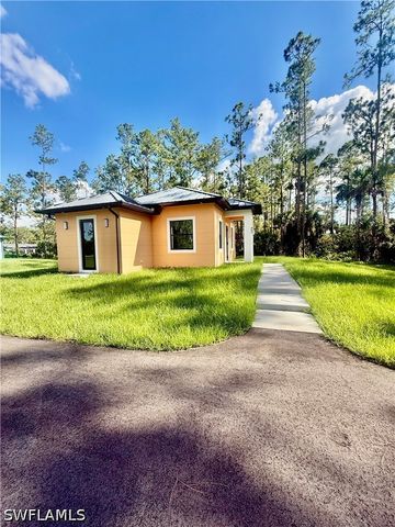 3206 10th AVE NE, Naples, FL 34120