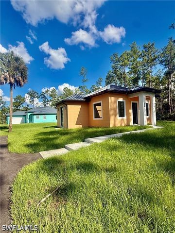 3206 10th AVE NE, Naples, FL 34120
