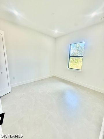 3206 10th AVE NE, Naples, FL 34120