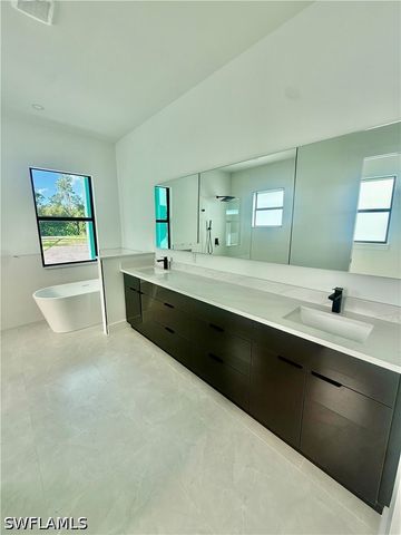 3206 10th AVE NE, Naples, FL 34120