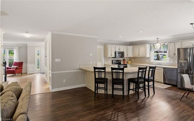 97 Shadylawn Drive, Winston-salem, NC 27104