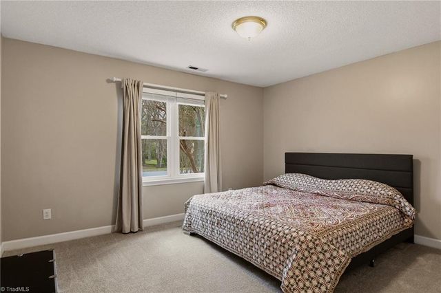 97 Shadylawn Drive, Winston-salem, NC 27104