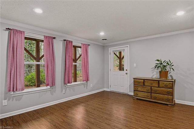 97 Shadylawn Drive, Winston-salem, NC 27104