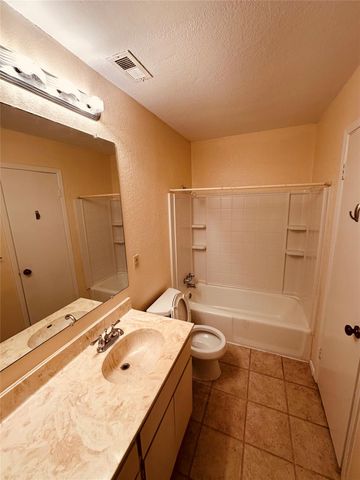 3529 North Hills DR B, Austin, TX 78731