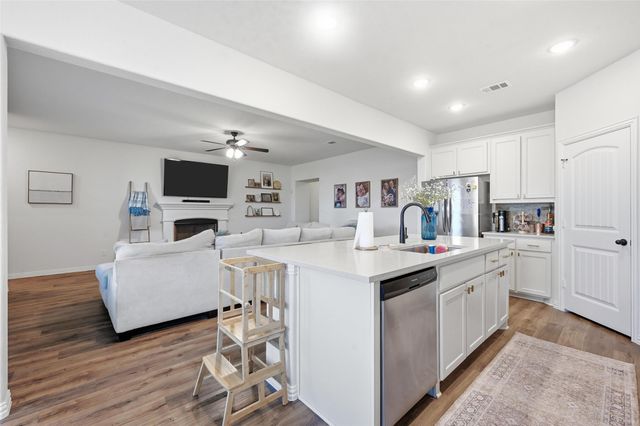 2005 Sun Star Drive, Haslet, TX 76052