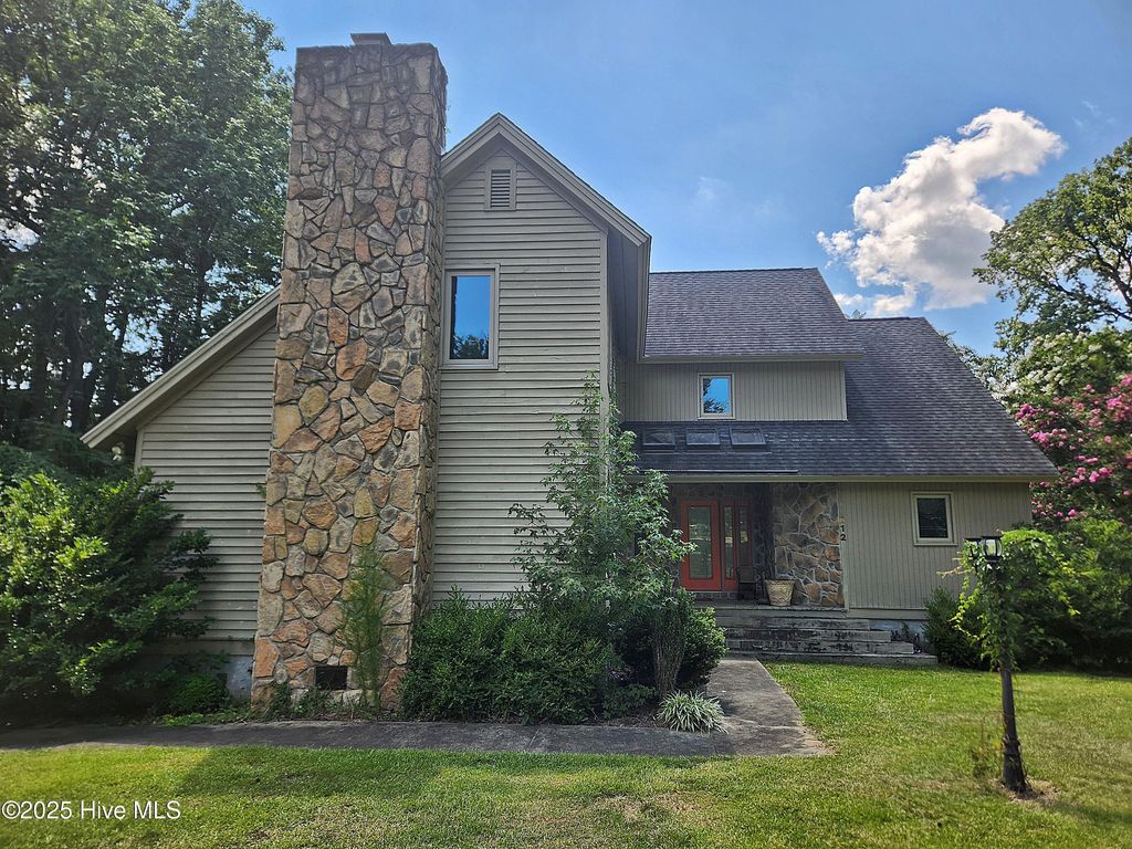 612 Short Spoon Circle, Rocky Mount, NC 27804