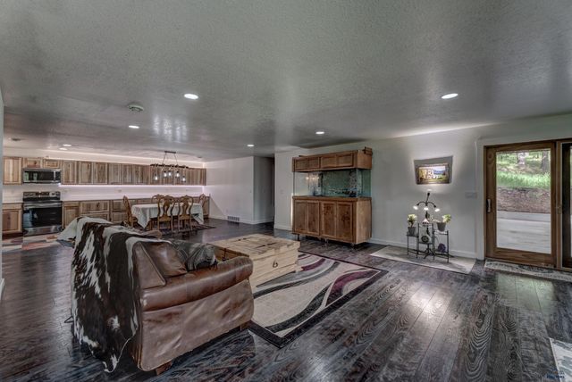 20671 TEDDY CT, Sturgis, SD 57785
