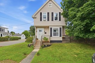 9 Munroe St, Haverhill, MA 01830