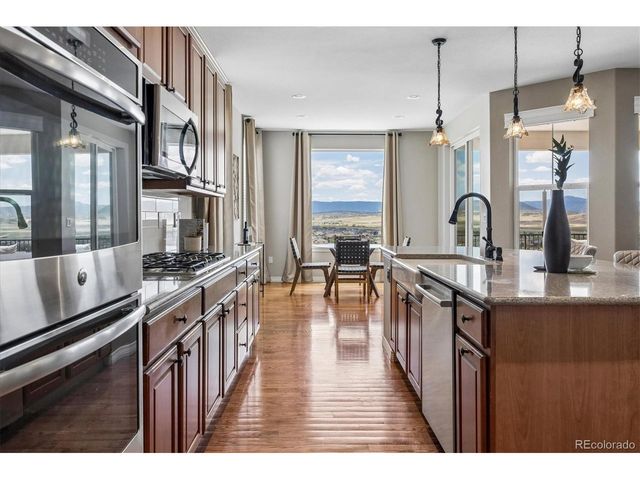 678 Eveningsong Dr, Castle Rock, CO 80104