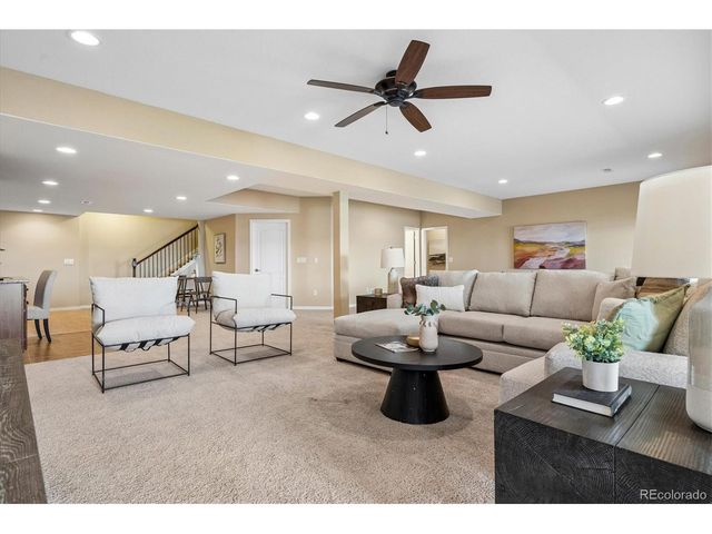 678 Eveningsong Dr, Castle Rock, CO 80104