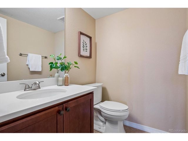 678 Eveningsong Dr, Castle Rock, CO 80104