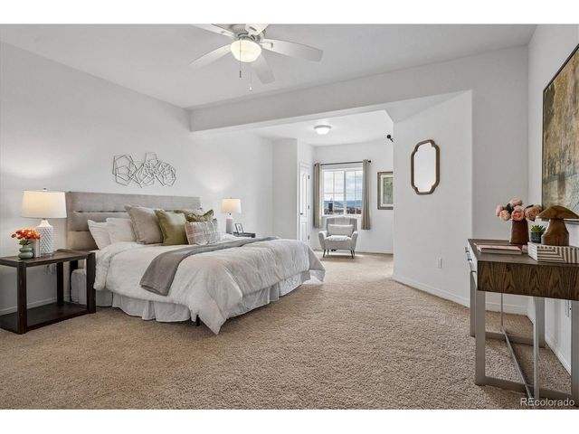 678 Eveningsong Dr, Castle Rock, CO 80104