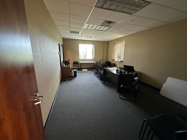 7603 East 32nd Street, Joplin, MO 64804