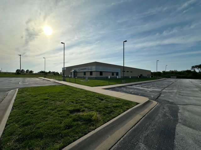 7603 East 32nd Street, Joplin, MO 64804