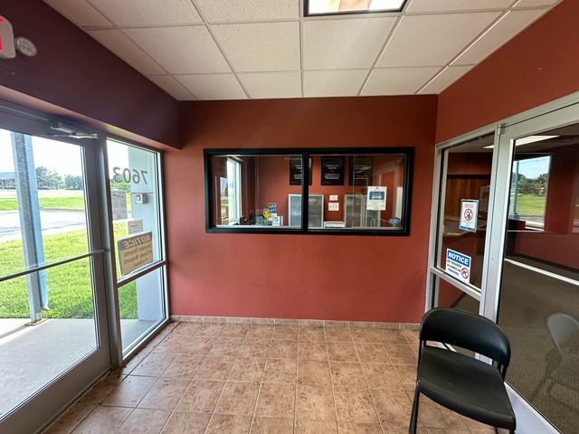 7603 East 32nd Street, Joplin, MO 64804