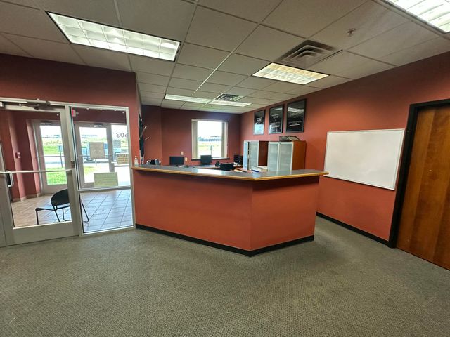 7603 East 32nd Street, Joplin, MO 64804