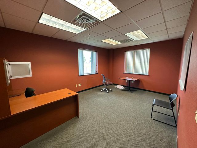 7603 East 32nd Street, Joplin, MO 64804