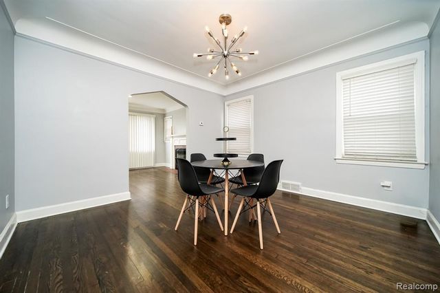 18951 Santa Rosa Drive, Detroit, MI 48221