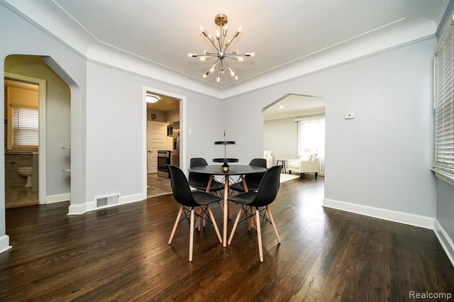 18951 Santa Rosa Drive, Detroit, MI 48221