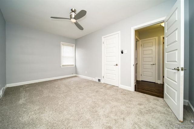 18951 Santa Rosa Drive, Detroit, MI 48221