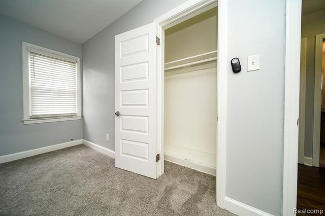 18951 Santa Rosa Drive, Detroit, MI 48221