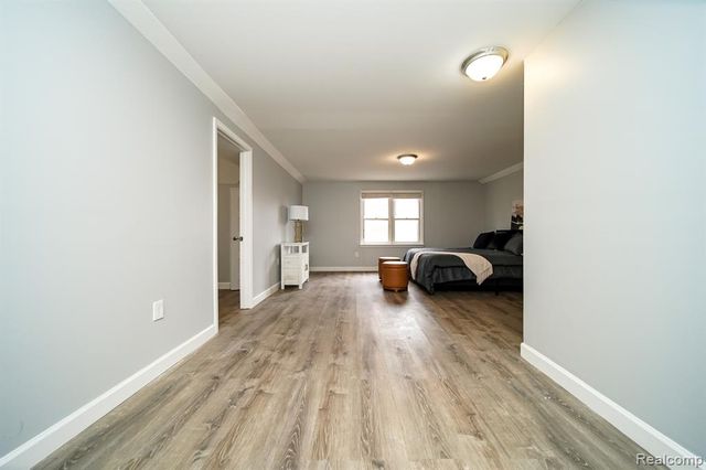 18951 Santa Rosa Drive, Detroit, MI 48221