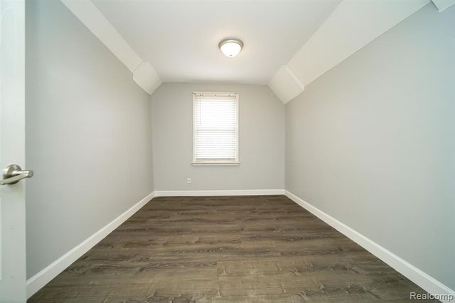 18951 Santa Rosa Drive, Detroit, MI 48221