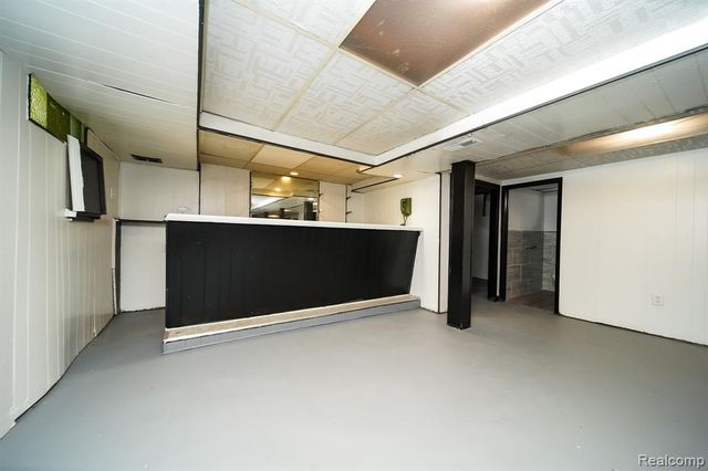 18951 Santa Rosa Drive, Detroit, MI 48221