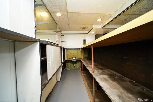 18951 Santa Rosa Drive, Detroit, MI 48221