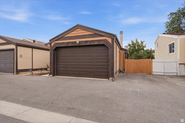2324 W 4175 S, Taylorsville, UT 84129