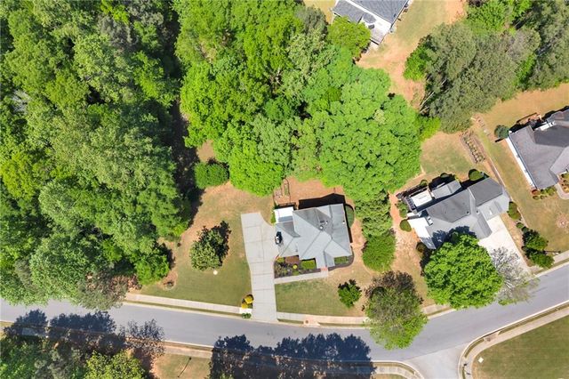 122 Grandiflora Drive, Mcdonough, GA 30253