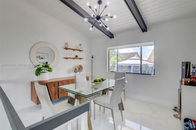 9340 NW 32nd St, Sunrise, FL 33351