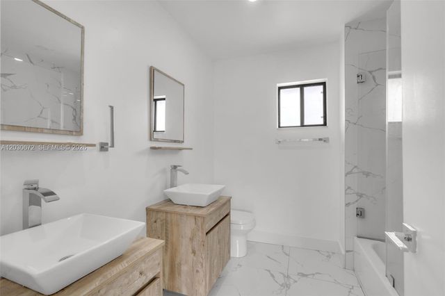 9340 NW 32nd St, Sunrise, FL 33351