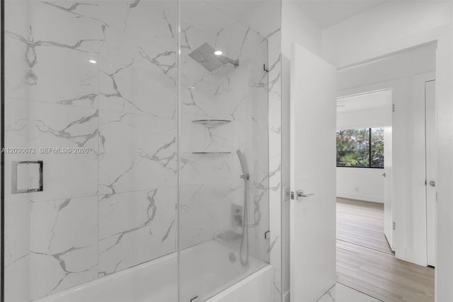 9340 NW 32nd St, Sunrise, FL 33351