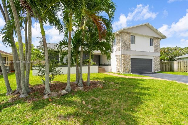 9340 NW 32nd St, Sunrise, FL 33351