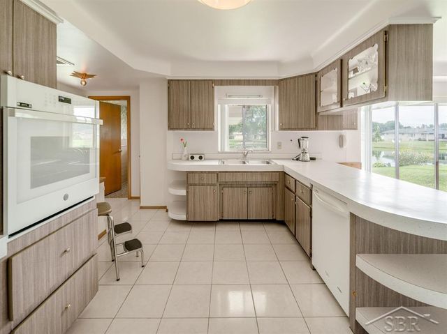 5171 Lorin Drive, Shelby Twp, MI 48316