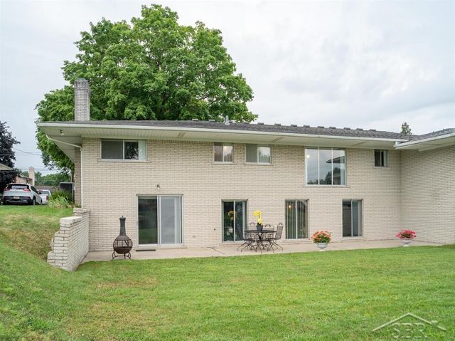 5171 Lorin Drive, Shelby Twp, MI 48316
