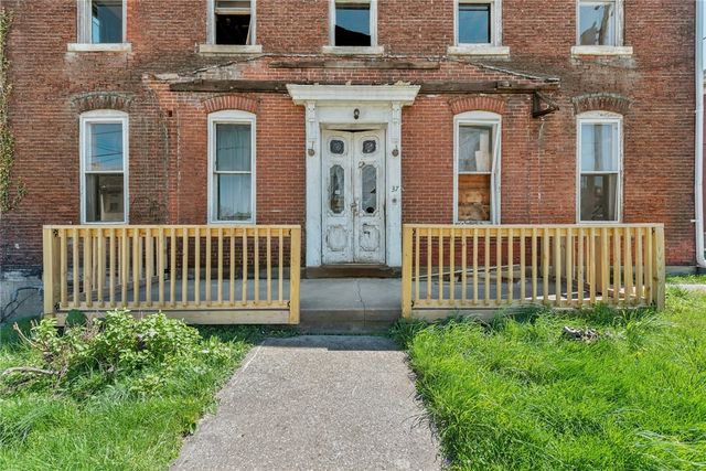 37 Division St, City Of Greensburg, PA 15601