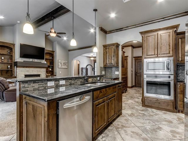 13213 NW 5th Street, Yukon, OK 73099