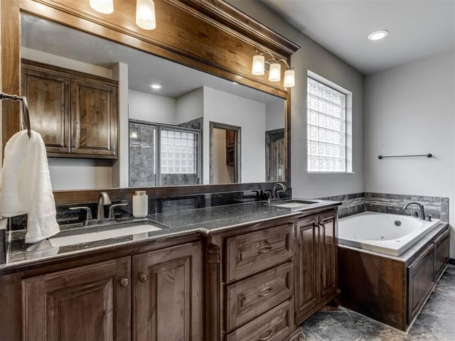 13213 NW 5th Street, Yukon, OK 73099