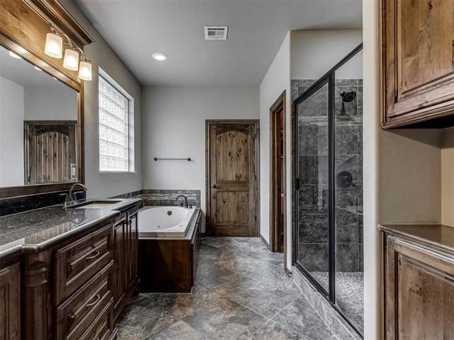 13213 NW 5th Street, Yukon, OK 73099